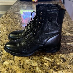 Ariat Men's Black Leather Lace-Up Boots